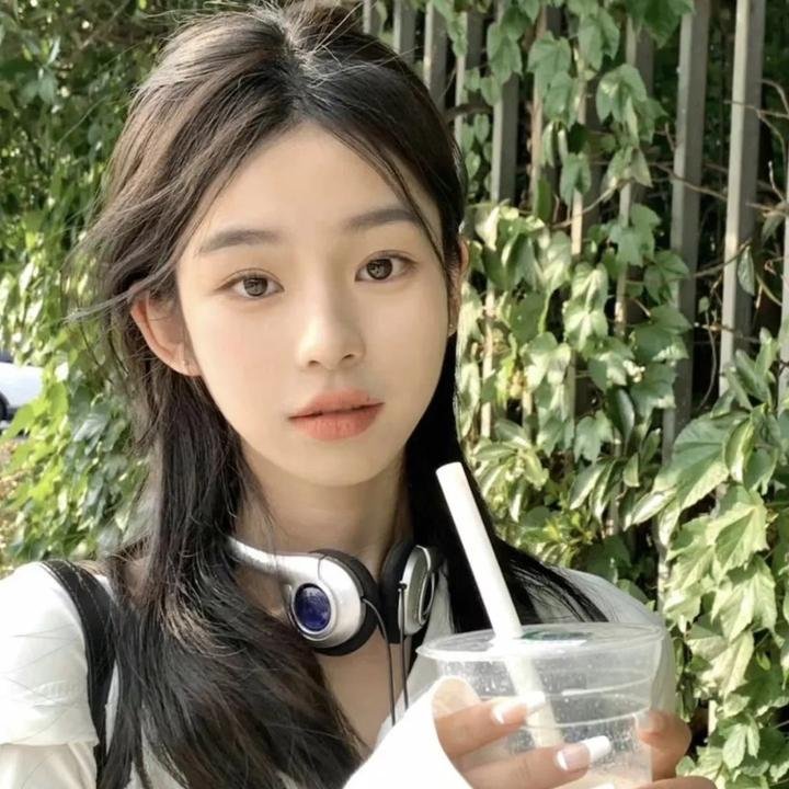 前妻太撩人，傅总追疯了